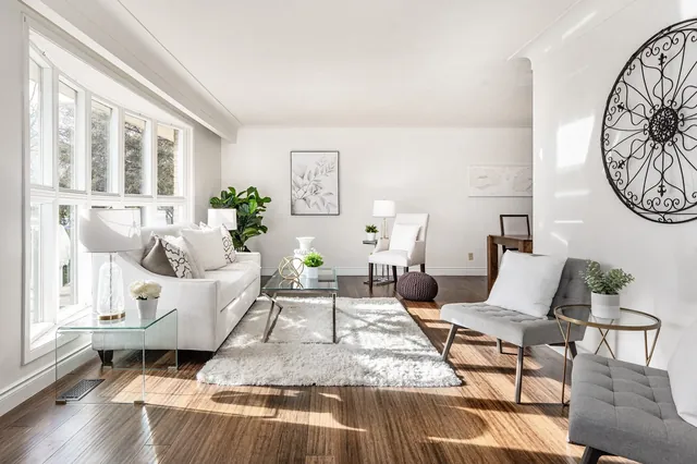 Bright living room, wide view
